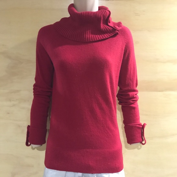 BR Red Luxury Cashmere Turtleneck Sweater - Picture 1 of 10
